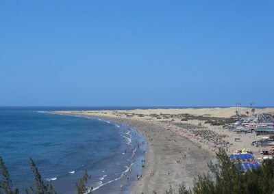 Las mejores playas para ir con niños en las Islas Canarias - Playa del Inglés en Maspalomas