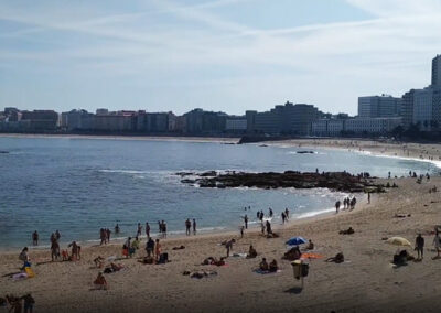 Playas para ir con niños en A Coruña - Playa de Riazor