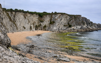 Playa de Covachos (Cantabria): Cómo llegar, servicios y fotos